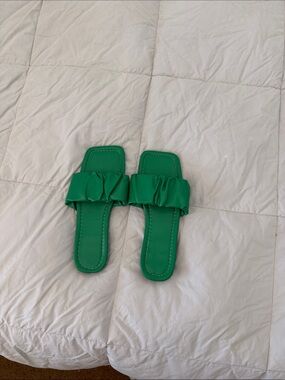 Green Ruffle Slide Sandals